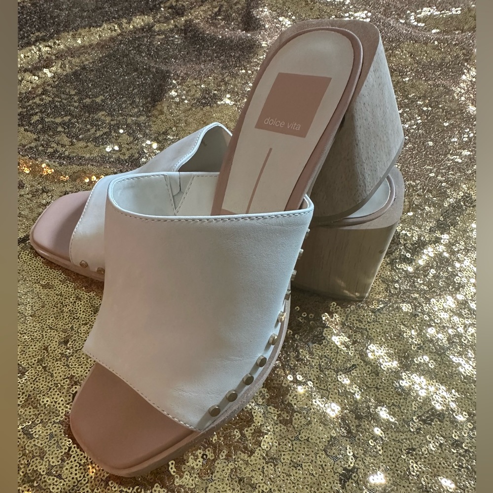 NWT. DOLCE VITA Ivory Studded Wooden Block Heel Clogs